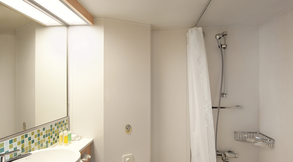 bathroom lighting recessed ship glamox