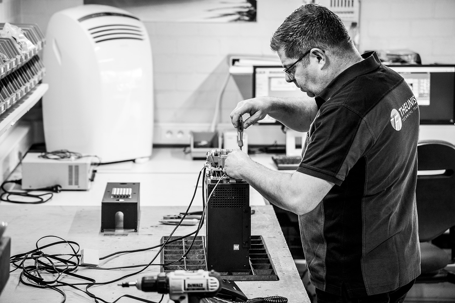 Service engineer TTT communicatie Vingtor stenfon